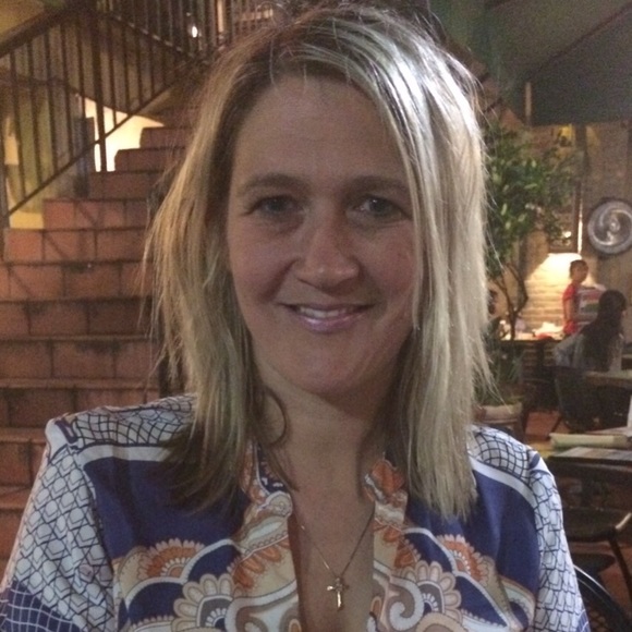 Meet your Posher, Kristen - Picture 2 of 4